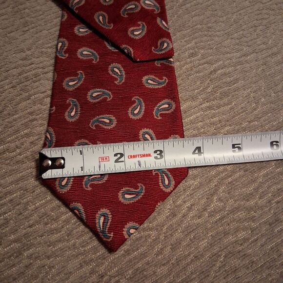 Christian Dior Tie 100% Silk Burgundy Paisley Made In USA 57" - Picture 4 of 4
